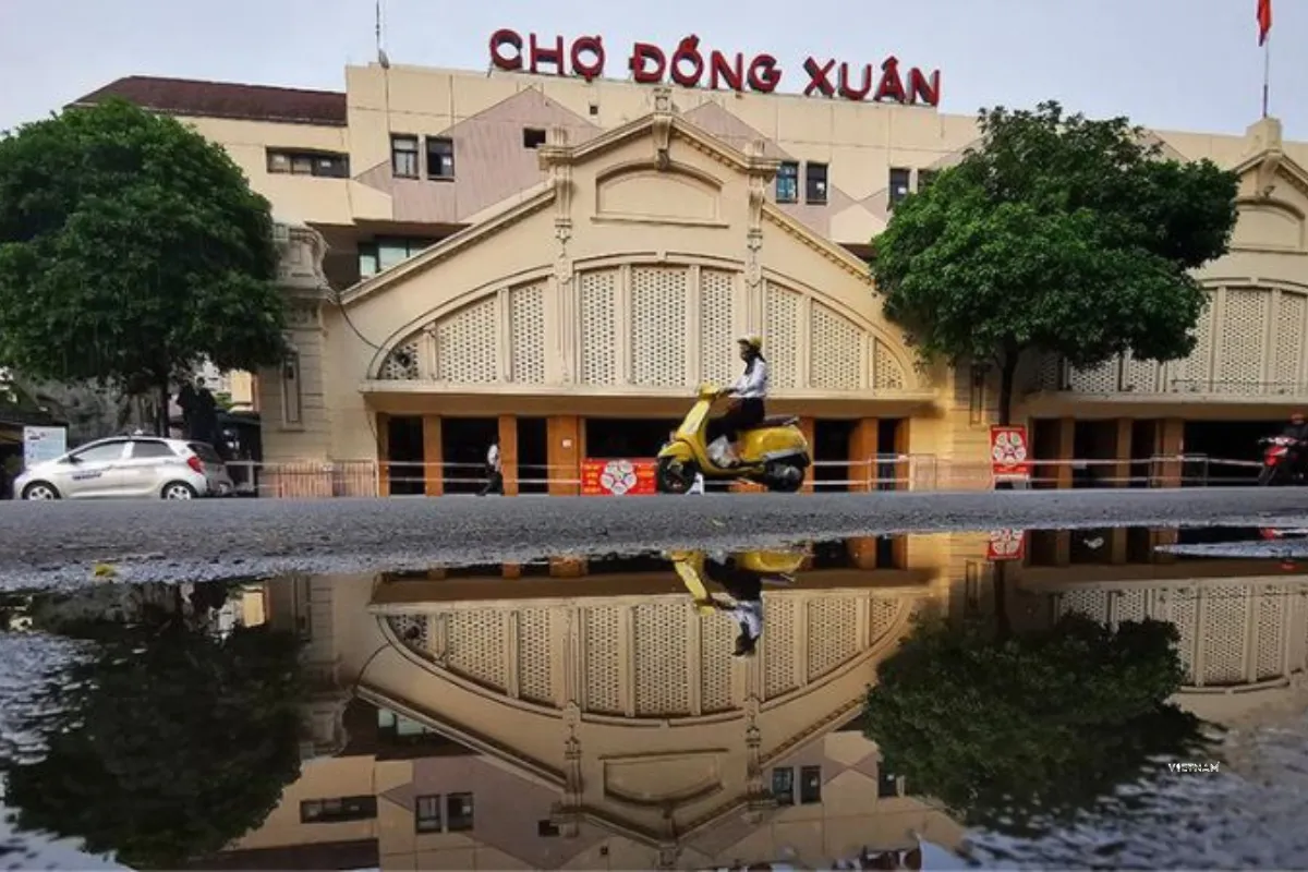 Dong Xuan Market