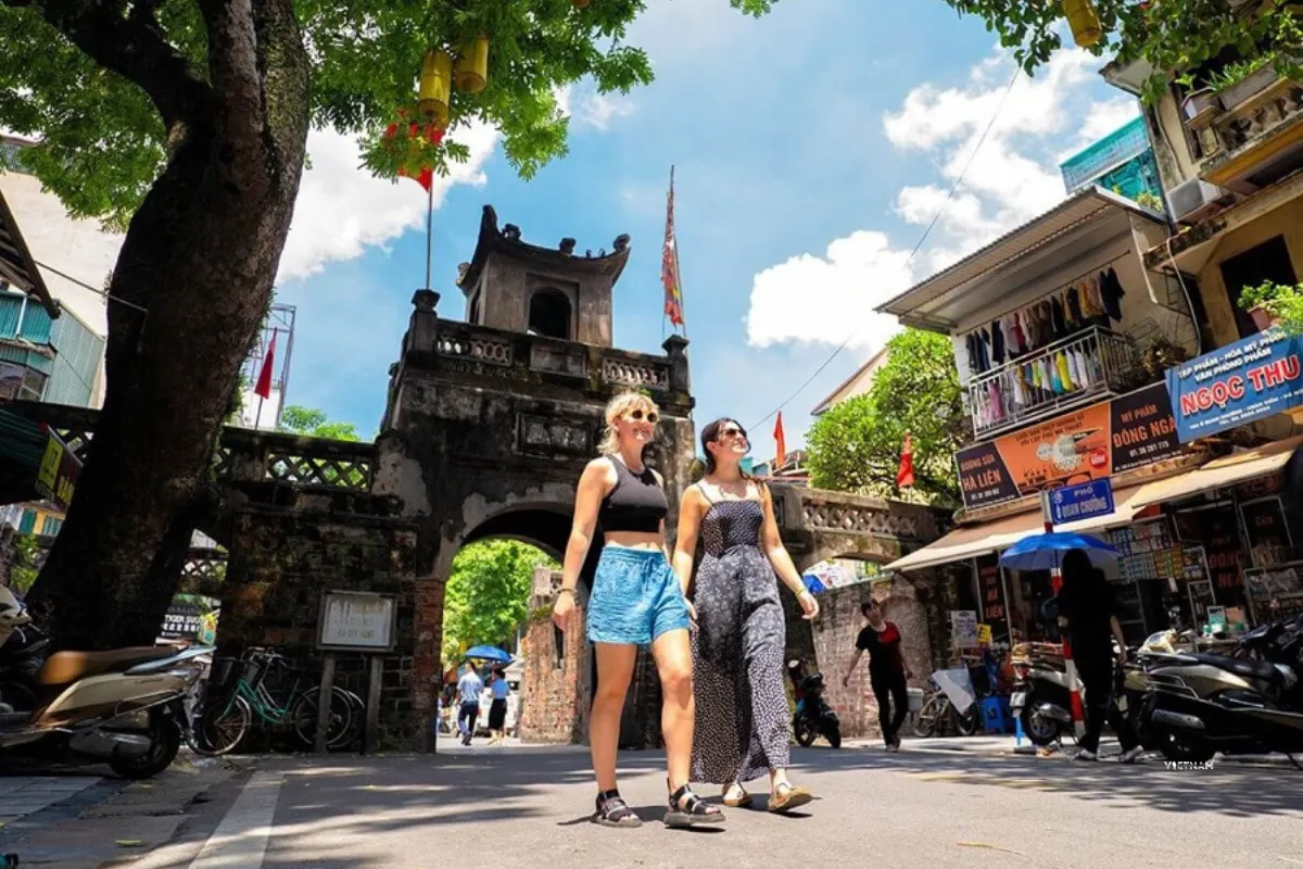 Top Hanoi City Walking Tour | Discover the Best of Hanoi in One Day Hanoi Old Quarter walking tour with historic shophouses