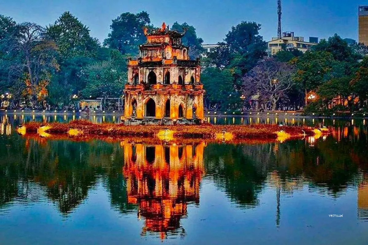 Hoan Kiem Lake peaceful scenery in central Hanoi
