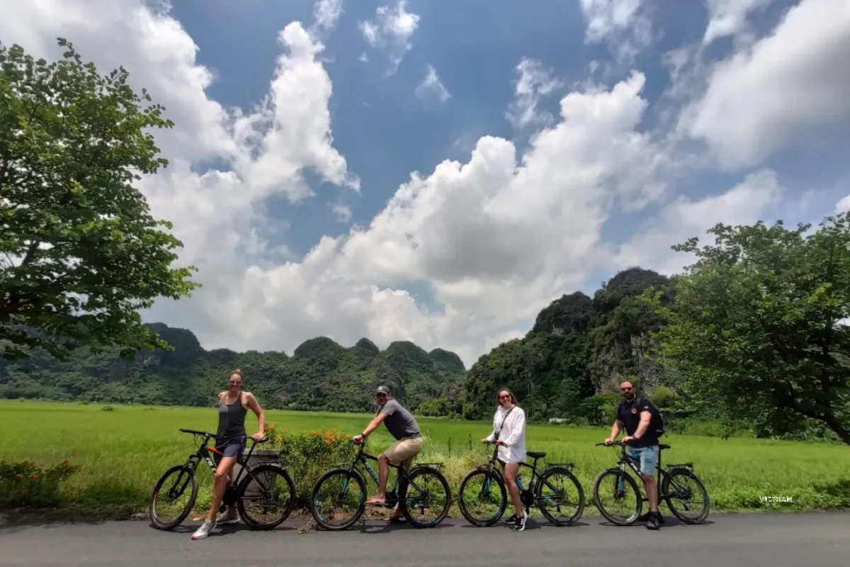 Tam Coc Private Tour | Hoa Lu Ancient Capital | Cycling to Bich Dong Ninh Binh cycling trip through rural village & rice field paths