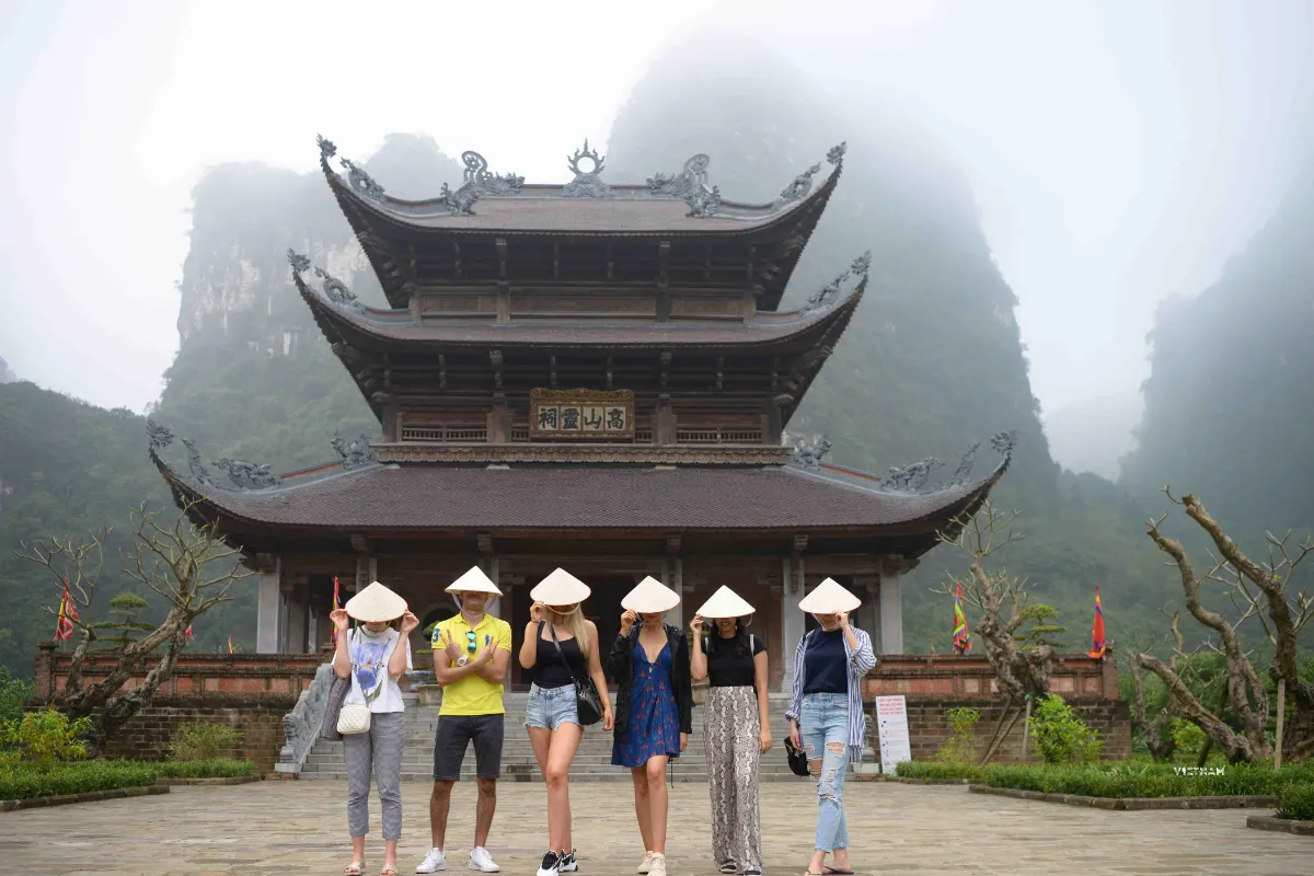 Exclusive Bai Dinh Pagoda Tour | Private Trip to Trang An | Mua Cave Private Bai Dinh Trang An 1 day tour scenic boat and temple visit