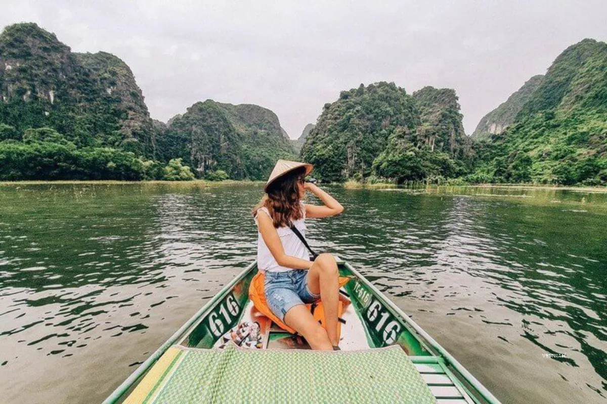 Tam Coc Discovery Tour | Explore Bai Dinh Pagoda | Mua CaveViewpoint Private Tam Coc 1 day tour boat ride on Ngo Dong River