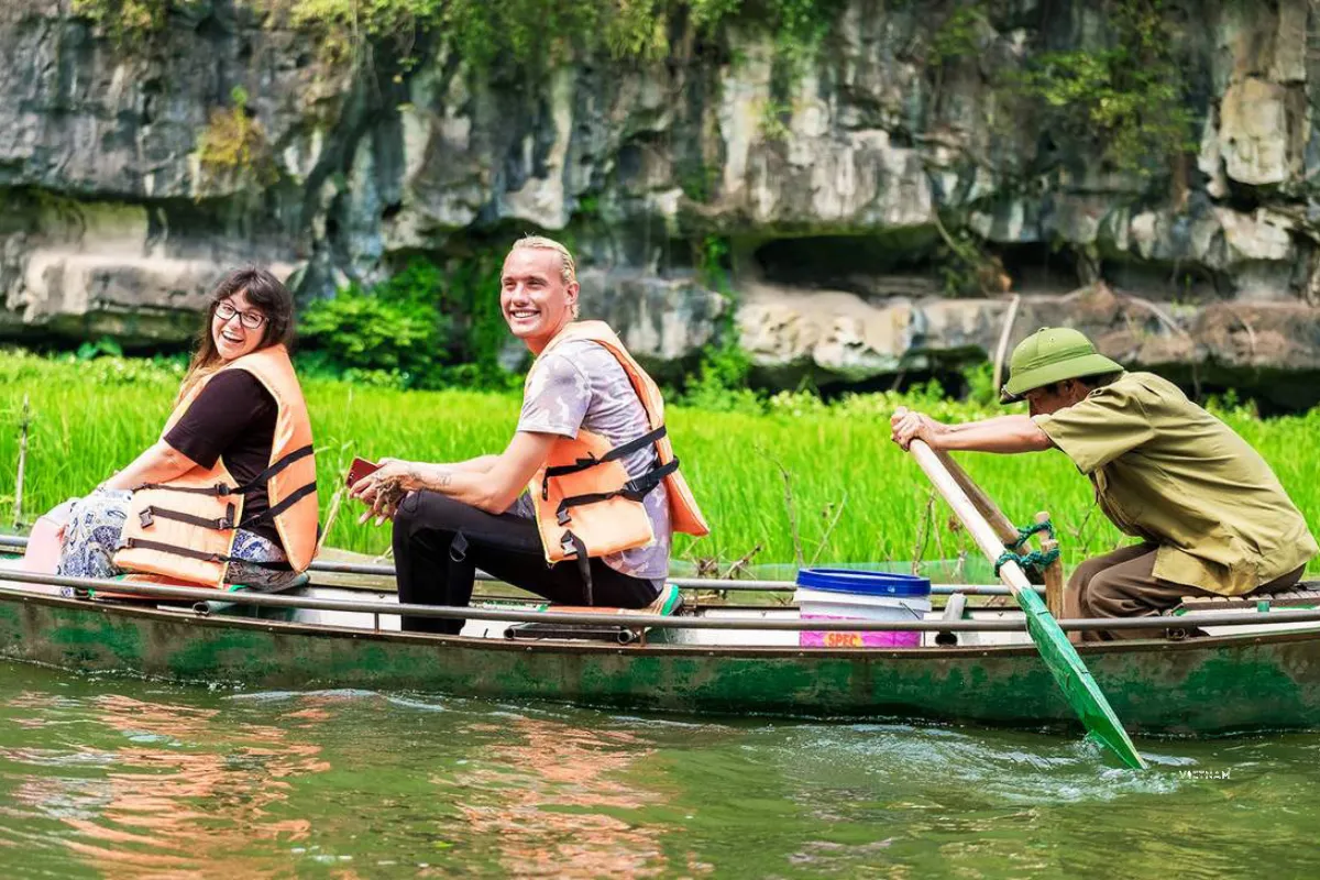 Exclusive Tam Coc Tour | Private Trip to Hoa Lu | Bich Dong & Hang Mua Private Tam Coc 1 day tour boat ride on Ngo Dong River