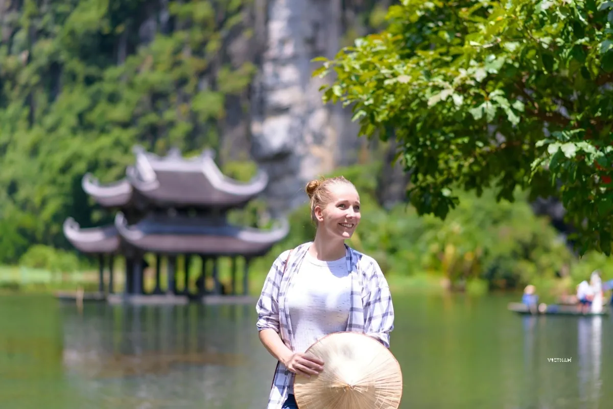 Exclusive Bai Dinh Pagoda Tour | Private Trip to Trang An | Mua Cave Trang An Bai Dinh one day trip combining pagoda and boat tour