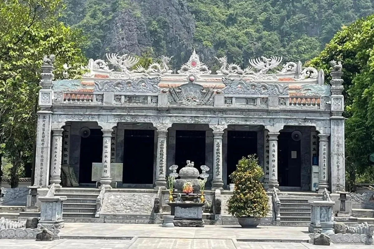 Thai Vi Temple