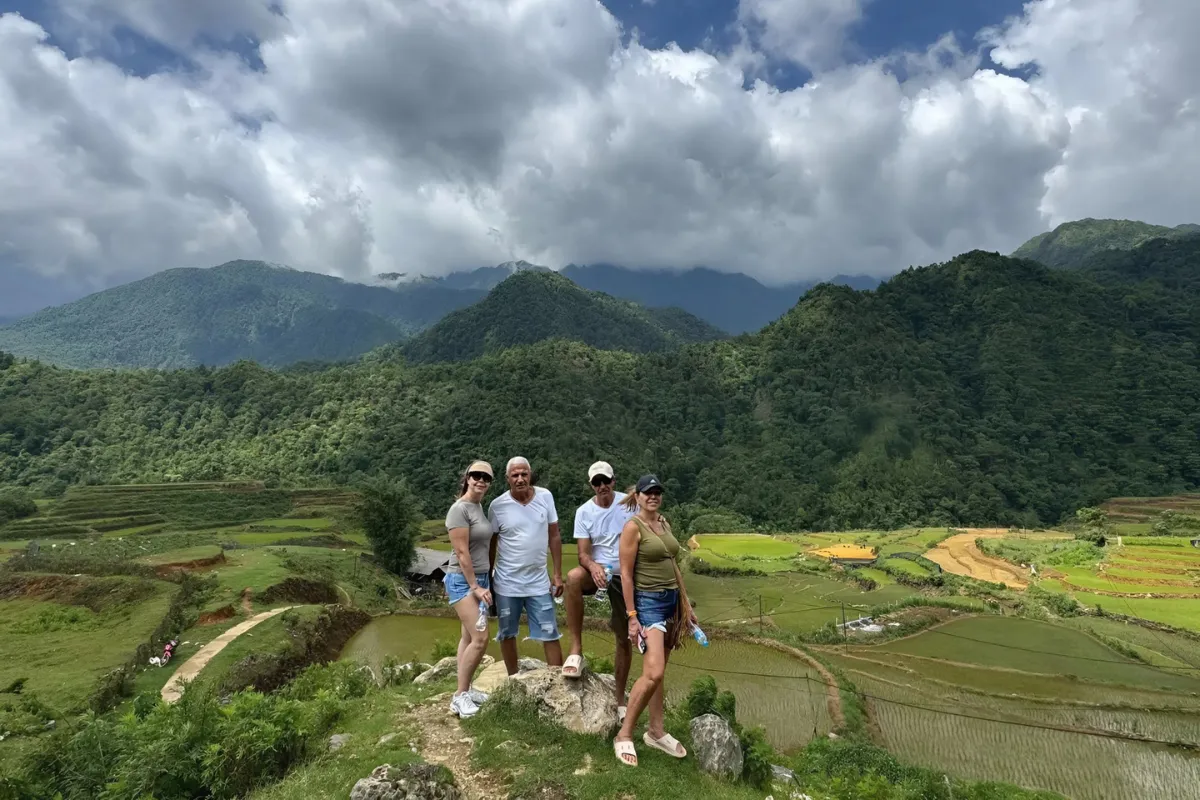 Ethnic villages trek in Sapa during sapa luxury tour 3 days 2 nights